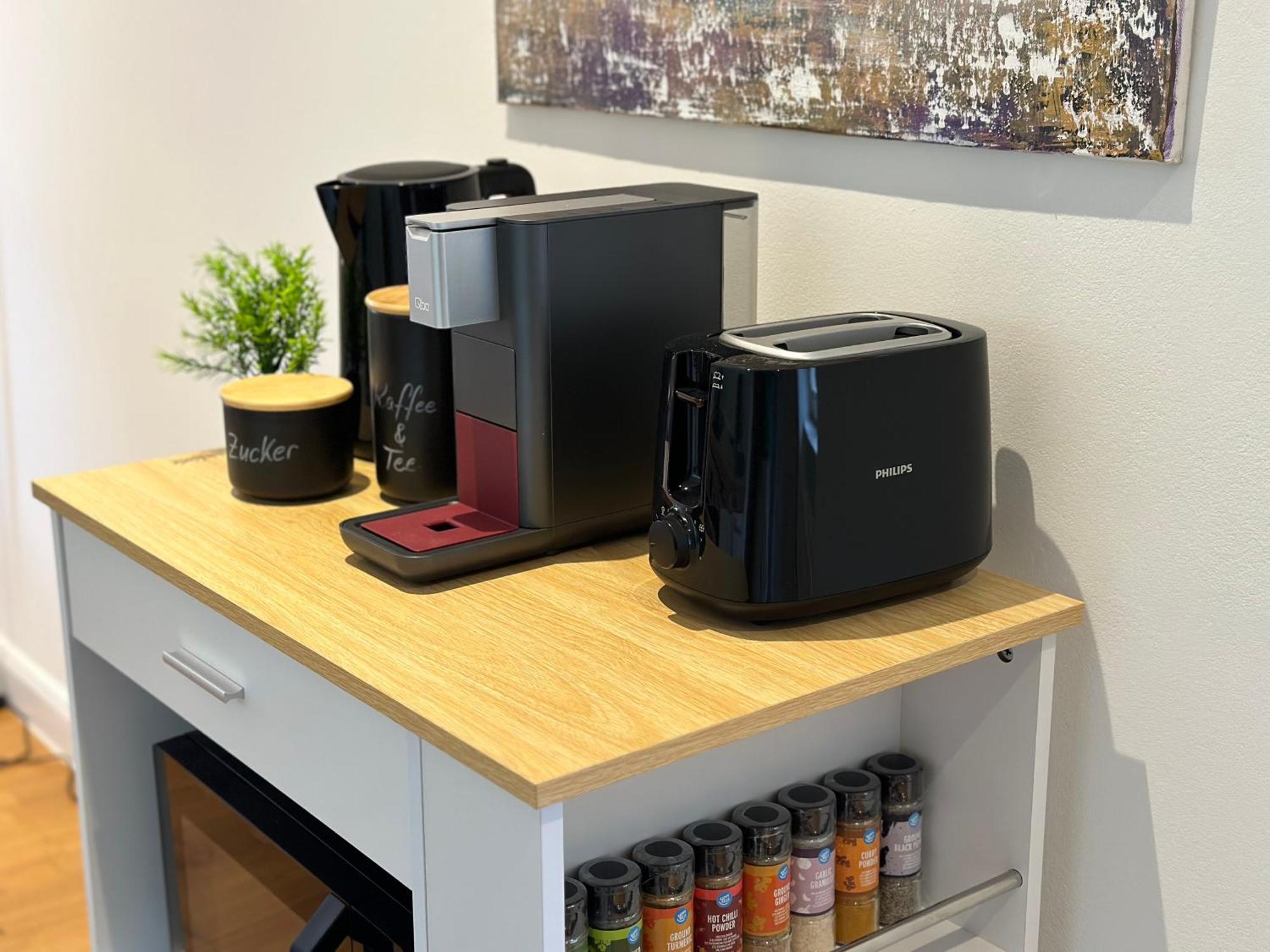 Bella Casa - Business&Family, 100M Zum Konzerteingang Schloss, Parkplatz, Smarttv, Netflix, Waschmaschine, 24H Checkin, 36Qm, Ap 12 Ludwigsburg Buitenkant foto