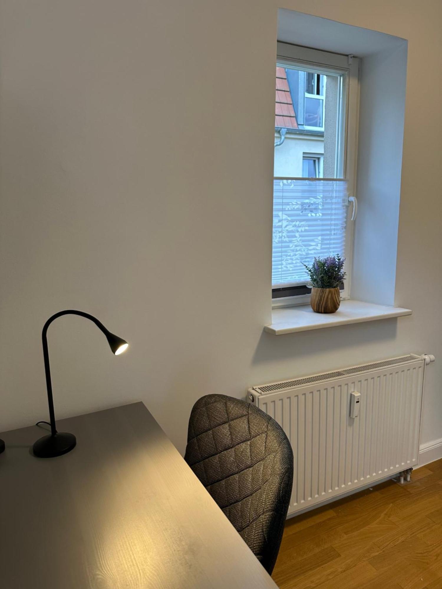 Bella Casa - Business&Family, 100M Zum Konzerteingang Schloss, Parkplatz, Smarttv, Netflix, Waschmaschine, 24H Checkin, 36Qm, Ap 12 Ludwigsburg Buitenkant foto